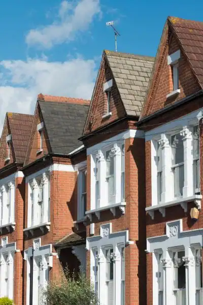 The Question Every Homeowner Asks: When Should I Serve Notice Dronfield?